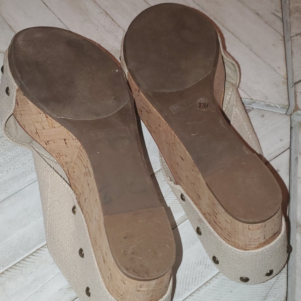 Crown Vintage Size 10 M Tan Wedges - Picture 5 of 8